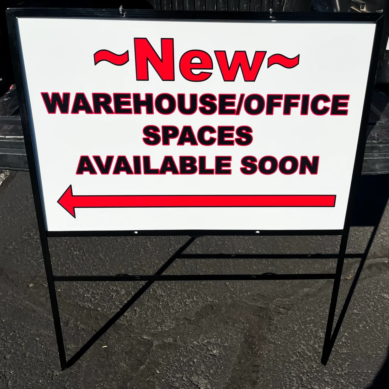 Sign: new warehouse/office spaces available soon